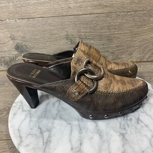 Stuart Weitzman Shoes Womens 7.5 M Brown Leather Clogs Heels‎ Studded Comfort